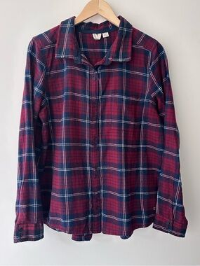 Roxy | XL | Red & Navy Plaid Flannel Button-Up Shirt